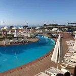 Costa Rossa Cala Rossa 公寓