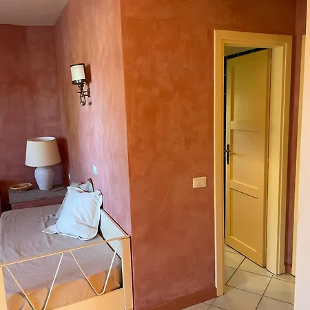 Costa Rossa Cala Rossa 公寓 罗萨岛