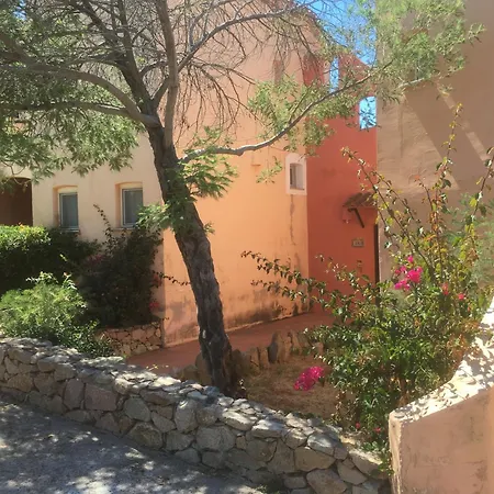 Costa Rossa Cala Rossa Apartmán Isola Rossa